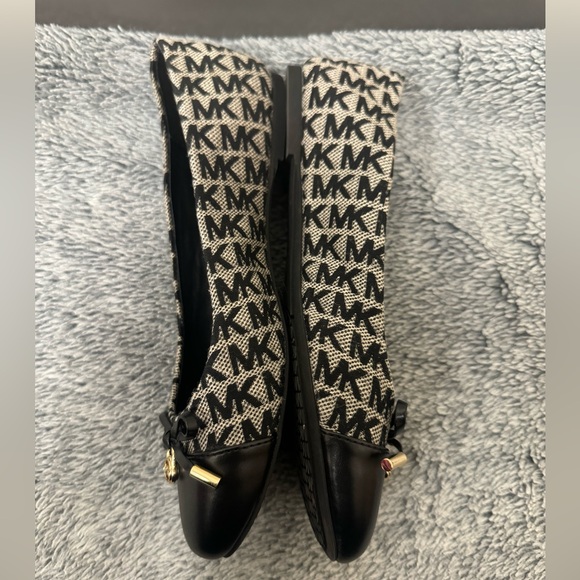 Michael Kors Flats - Picture 3 of 8